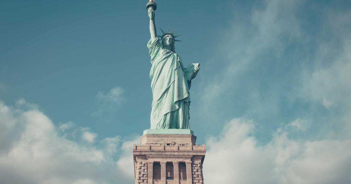 The Strange Case of the Disappearing Colors